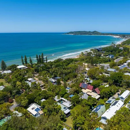 Dreamtime Belongil - House Opposite The Beach-2